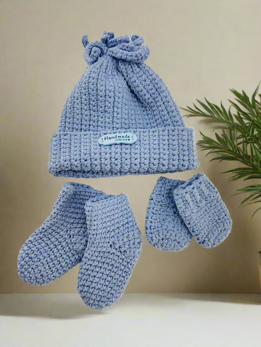 Crocheted Baby Clothing Set – Blue
